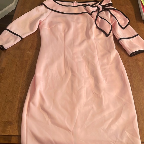 Clocolor pink with black trim neck color bow size large dress - Picture 1 of 1